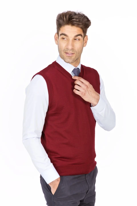 swetry-meskie-bezrękawnik-wełna-akryl-bordowy-klasyka-elegancki-Lanieri-Fashion.jpg