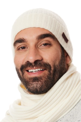 Lanieri-Fashion-czapka-biała-unisex-kaszmir-wełna-ciepła-modna-elegancka.jpg