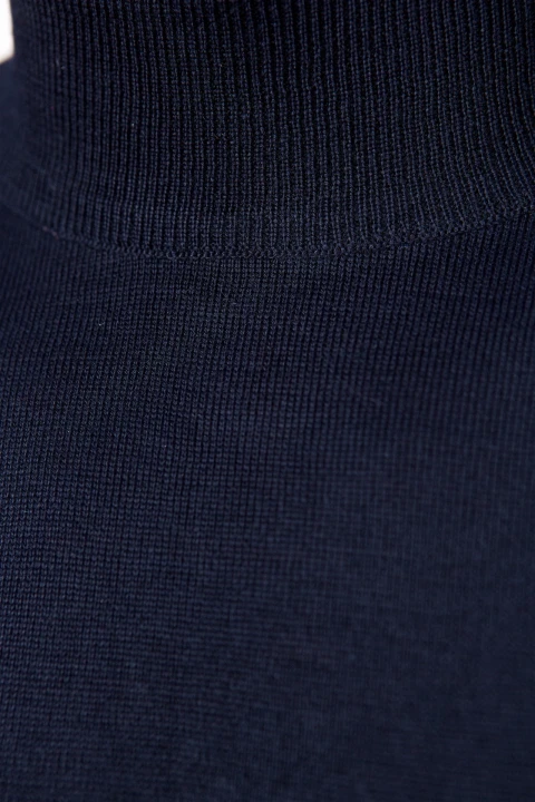 sweter-meski-polgolf-welna-akryl-czarny-klasyka-elegancki-Lanieri-Fashion.jpg