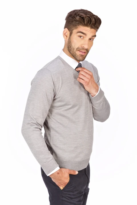 sweter-meski-szpic-wełna-akryl-jasnoszary-klasyka-elegancki-Lanieri-Fashion.jpg