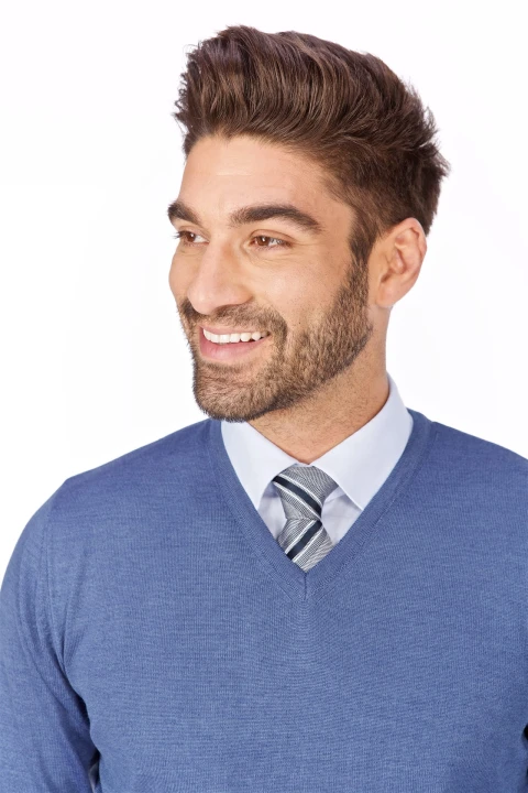 sweter-meski-w-serek-wełna-akryl-jeans-klasyka-elegancki-Lanieri-Fashion.jpg