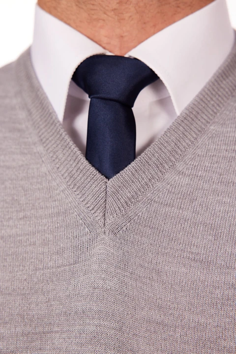 sweter-meski-bezrękawnik-wełna-akryl-szary-klasyka-elegancki-Lanieri-Fashion.jpg
