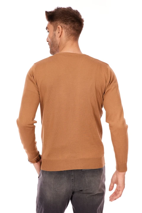 sweter-meski-w-serek-wełna-akryl-camel-klasyka-elegancki-Lanieri-Fashion.jpg