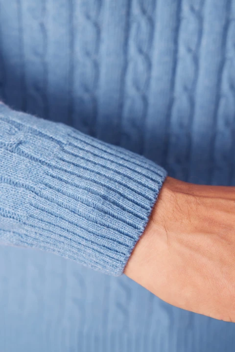 Lanieri-Fashion-niebieski-sweter-meski-warkocze-wzor-troyer-welna-zamek.jpg