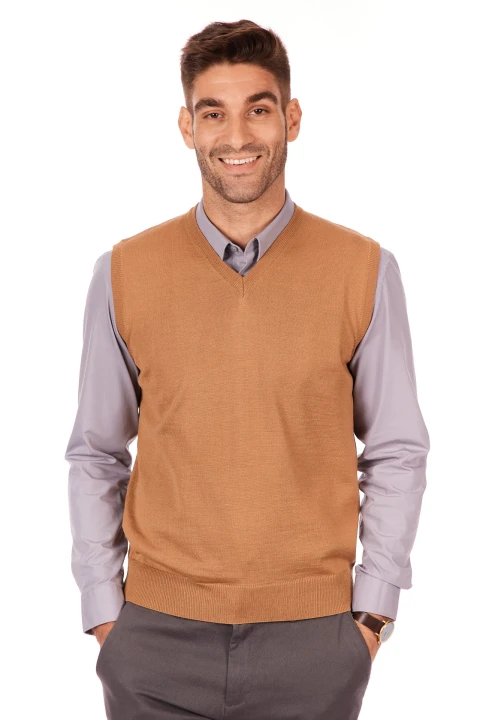 sweter-meski-bezrękawnik-wełna-camel-bordo-klasyka-elegancki-Lanieri-Fashion.jpg