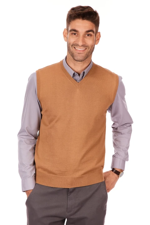 swetry-meskie-bezrękawnik-wełna-camel-bordo-klasyka-elegancki-Lanieri-Fashion.jpg